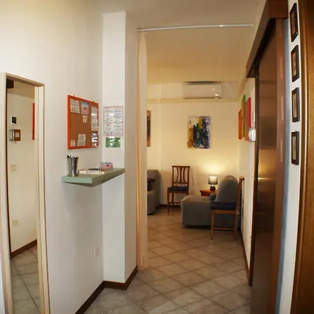 I Apartment *